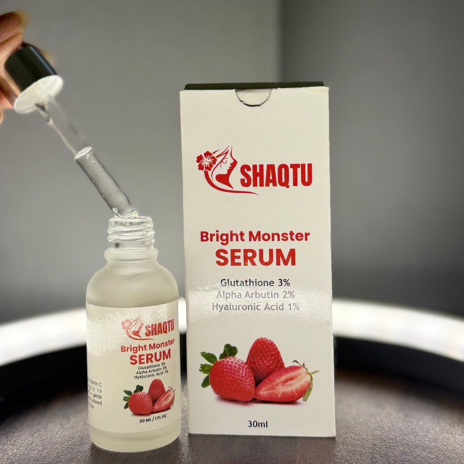 Hydrating and brightening serum with Glutathione, Arbutin and Hyaluronic Acid